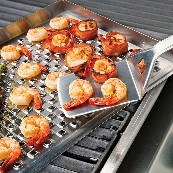 The Broil King Imperial Grill Turner