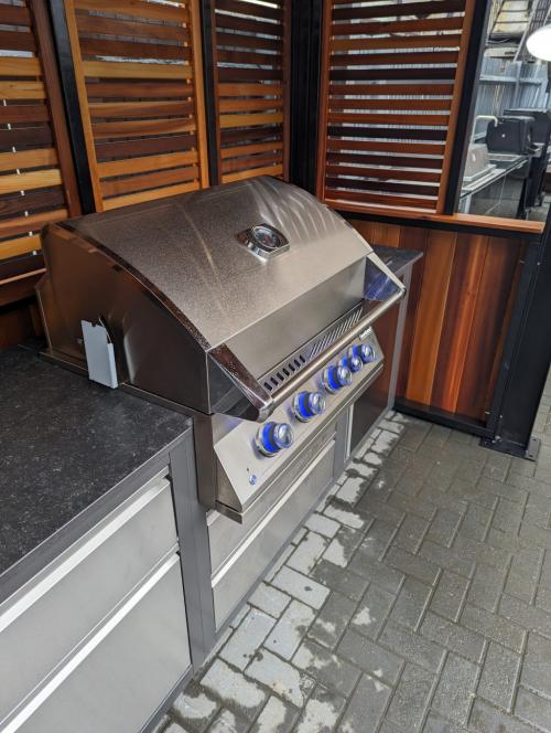 Napoleon Oasis Outdoor Kitchen in Solace BBQ Hut